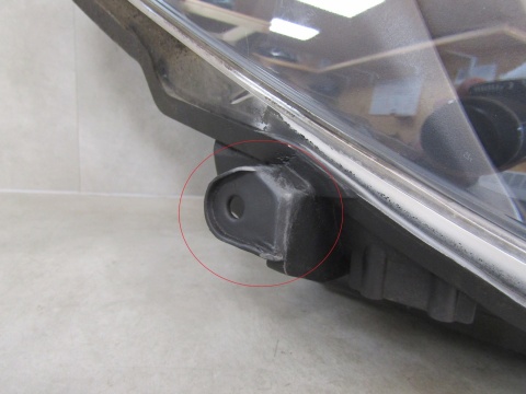 LAMPA PRZÓD TOYOTA YARIS 3 III LIFT ZWYKŁA SOCZEWKA 14-17 RH PRAWA