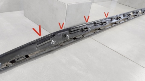 Listwa progowa lewa VW Golf 8 5H0 R Line HB 19-