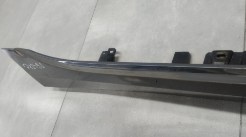 Listwa progowa prawa BMW 1 F40 2 F44 19- próg