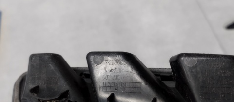 BMW X3 G01 X4 G02 iX3 LISTWA KRATKA BŁOTNIKA LEWA PRZÓD 7418605 7418607
