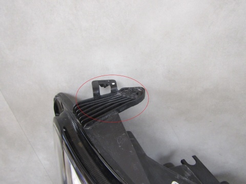 LAMPA PRZÓD RENAULT MASTER III LIFT ZWYKŁA 19-24 RH PRAWA 260105567R