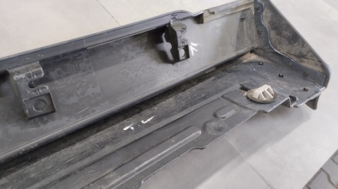 Listwa progowa prawa Mazda 3 IV BP 19- osłona progu