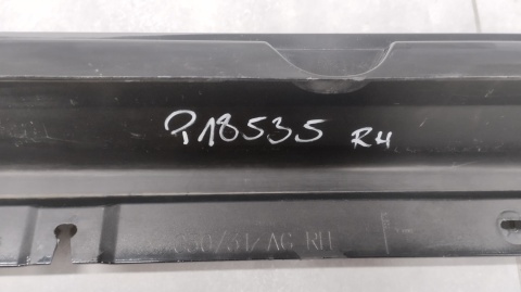 Listwa progowa PRAWA BMW 5 G30 G31 17- kombi sedan