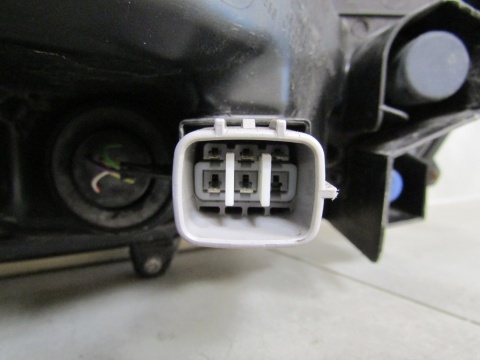 LAMPA PRZÓD TOYOTA COROLLA E21 SEDAN ZWYKŁA SOCZEWKA LH 18- 8115002T3100