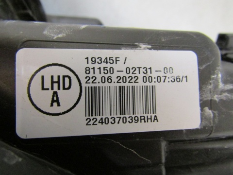 LAMPA PRZÓD TOYOTA COROLLA E21 SEDAN ZWYKŁA SOCZEWKA LH 18- 8115002T3100