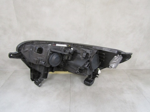 LAMPA PRZÓD RENAULT KADJAR ZWYKŁA SOCZEWKA + LED 15-18 RH 260104607R