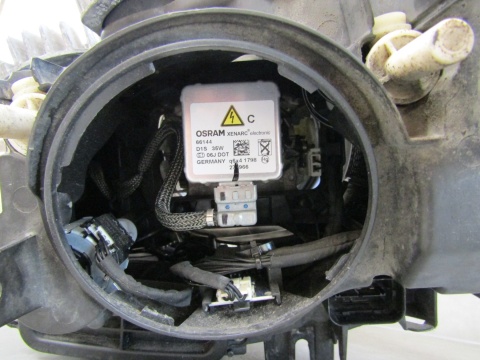 LAMPA PRZÓD BMW 2 F22 F23 KSENON NIESKRĘTNY 13-21 RH PRAWA 90037557