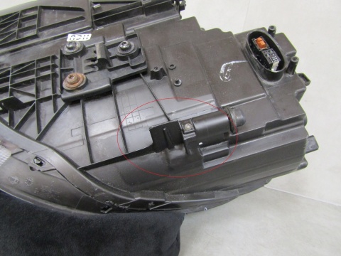 LAMPA PRZÓD PORSCHE CAYENNE II 7P5 KSENON SKRĘTNY RH PRAWA 10-14 7P5941032AK