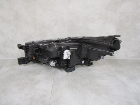 LAMPA PRZÓD TOYOTA HILUX VIII 8 LIFT FULL LED 20- RH PRAWA