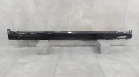 Listwa progowa prawa BMW X7 G07 18- próg 51777441108 stopień