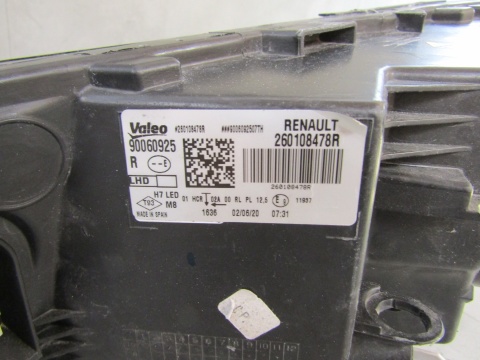 LAMPA PRZÓD RENAULT MEGANE IV 4 ZWYKŁA SOCZEWKA LED 16-20 RH 260108478R