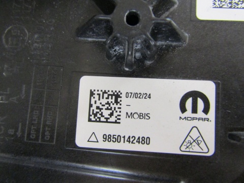 LAMPA PRZÓD OPEL FRONTERA LED 24- RH PRAWA 9850142480