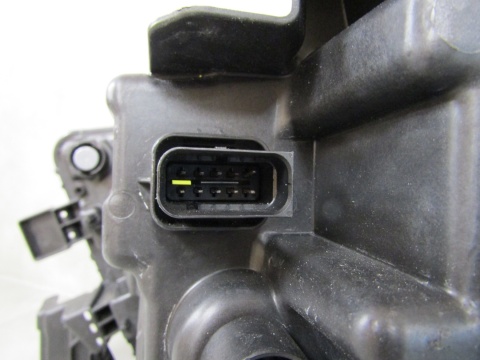 LAMPA PRZÓD OPEL FRONTERA LED 24- RH PRAWA 9850142480