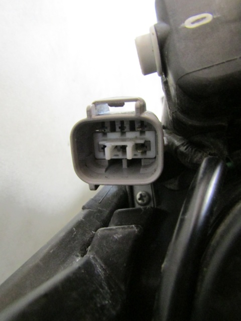 LAMPA PRZÓD TOYOTA URBAN CRUSIER 08-14 ZWYKŁA LH LEWA 52-207
