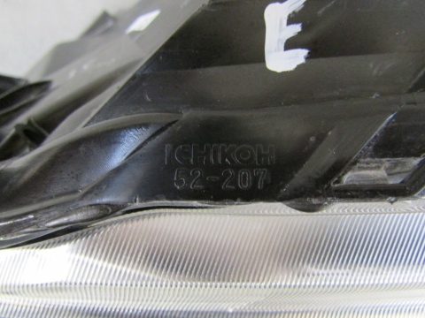 LAMPA PRZÓD TOYOTA URBAN CRUSIER 08-14 ZWYKŁA LH LEWA 52-207