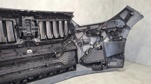 Zderzak przód przedni BMW X1 U11 M pakiet 22-