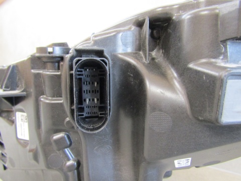 LAMPA PRZÓD VOLVO XC40 LIFT FULL LED PIXEL 22- RH PRAWA 32392326