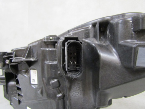 LAMPA PRZÓD VOLVO XC40 LIFT FULL LED BASE 22- RH PRAWA 32338909
