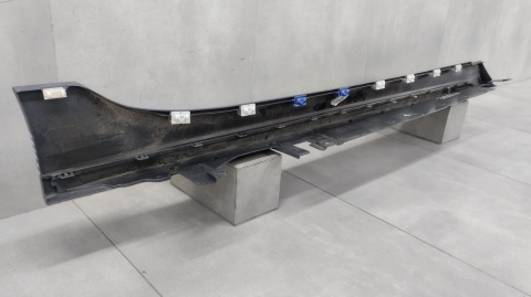 Listwa progowa lewa BMW 1 F40 M Pakiet 19-