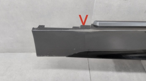Listwa progowa lewa BMW 1 F40 M Pakiet 19-