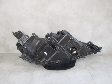 LAMPA PRZÓD LEXUS ES VII 300H FULL LED 18-21 LH LEWA