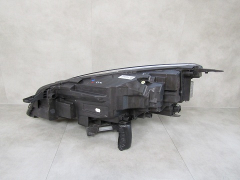 LAMPA PRZÓD FORD KUGA MK3 LED RH PRAWA 19-24 LV4B-13E014-FH