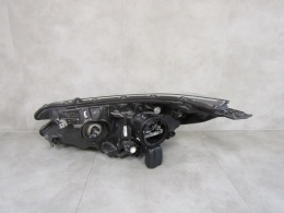 LAMPA PRZÓD HONDA CRV CR-V KSENON LIFT 14-18 RH W2582