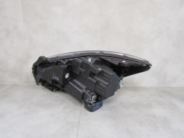 LAMPA PRZÓD SUZUKI SWIFT VI MK8 VIII LED RH PRAWA 19-24 W2968