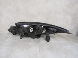 LAMPA PRZÓD TOYOTA AYGO X ZWYKŁA 22- RH