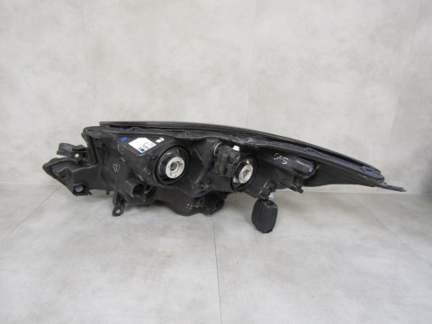 LAMPA PRZÓD TOYOTA AYGO X ZWYKŁA 22- RH