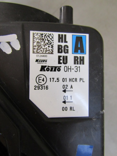 LAMPA PRZÓD TOYOTA AYGO X ZWYKŁA 22- RH