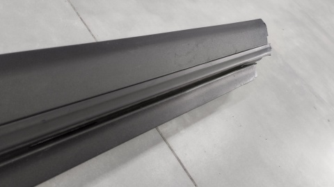 Listwa progowa prawa Ford Kuga MK3 Titanium ST 19-