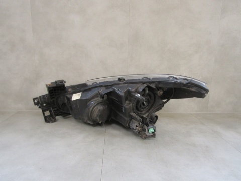 LAMPA PRZÓD MAZDA 3 III BM SOCZEWKA ZWYKŁA RH 13-16 BHR151030