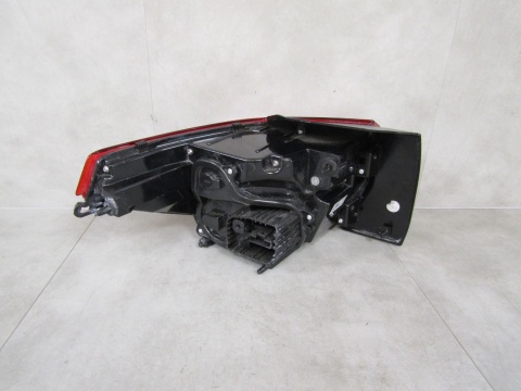 LAMPA TYŁ TYLNA OPEL FRONTERA ZWYKŁA 24- RH PRAWA 9847645180