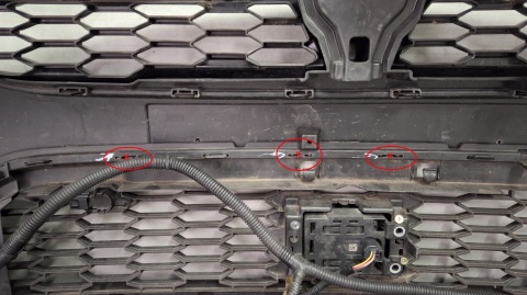 Zderzak przód przedni Dacia Sandero Stepway 3 III 23-25 / + radar