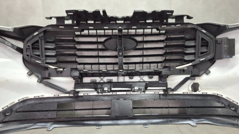 Zderzak przód przedni Ford Transit Custom MK2 II 23-