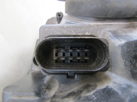 LAMPA PRZÓD AUDI A5 8TO RH PRAWA ZWYKŁA 8T0941003AA 07-11