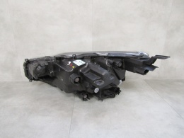 LAMPA PRZÓD TOYOTA YARIS CROSS FULL LED 20- RH PRAWA 0D-322