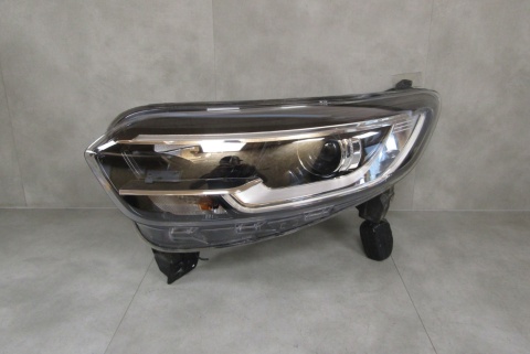 LAMPA PRZÓD RENAULT KADJAR ZWYKŁA SOCZEWKA + LED 15-18 LH 260605720R