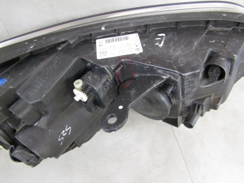 LAMPA PRZÓD RENAULT KADJAR ZWYKŁA SOCZEWKA + LED 15-18 LH 260605720R