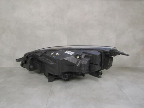 LAMPA PRZÓD FORD KUGA MK3 LED RH PRAWA 19-24 LV4B-13E014-FB