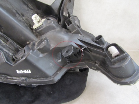 LAMPA PRZÓD PEUGEOT 108 ZWYKŁA SOCZEWKA 14- LH LEWA 90026268