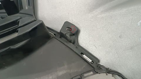Zderzak przód przedni Toyota Yaris 4 IV 20-23 /+ Podłoga