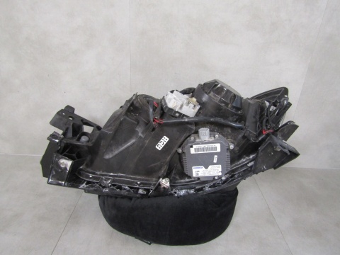LAMPA PRZÓD SUBARU IMPREZA 3 III KSENON RH PRAWA 07-11