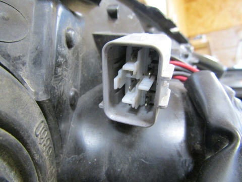 LAMPA PRZÓD SUBARU IMPREZA 3 III KSENON RH PRAWA 07-11