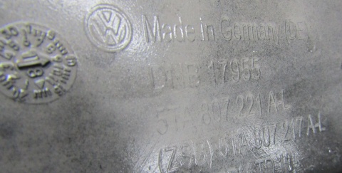 Zderzak przód przedni Volkswagen VW Touran 2 II 5TA 15-26