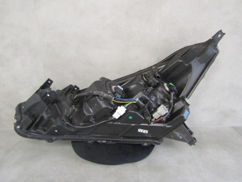 LAMPA PRZÓD NISSAN MICRA K14 ZWYKŁA + LED 16-22 RH 26010-5FA0A