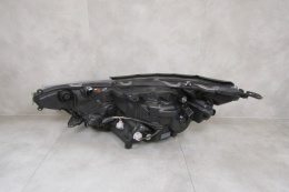 LAMPA PRZÓD TOYOTA RAV4 IV 5 V LED 19-21 RH PRAWA