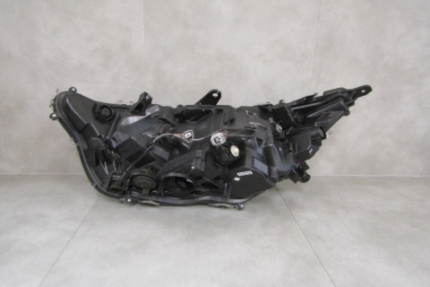 LAMPA PRZÓD TOYOTA RAV4 IV 5 V LED 19-21 RH PRAWA