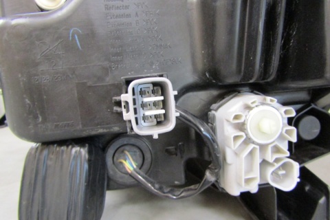 LAMPA PRZÓD ISUZU D-MAX III FULL LED RH PRAWA 20-